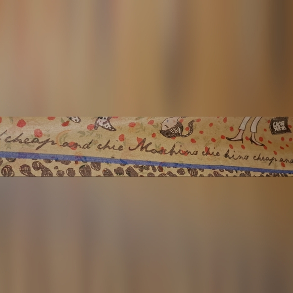 Vintage Moschino By Roffe Cheetah Leopard XL Casual Classy Graphic Scarf Wrap - Picture 6 of 10
